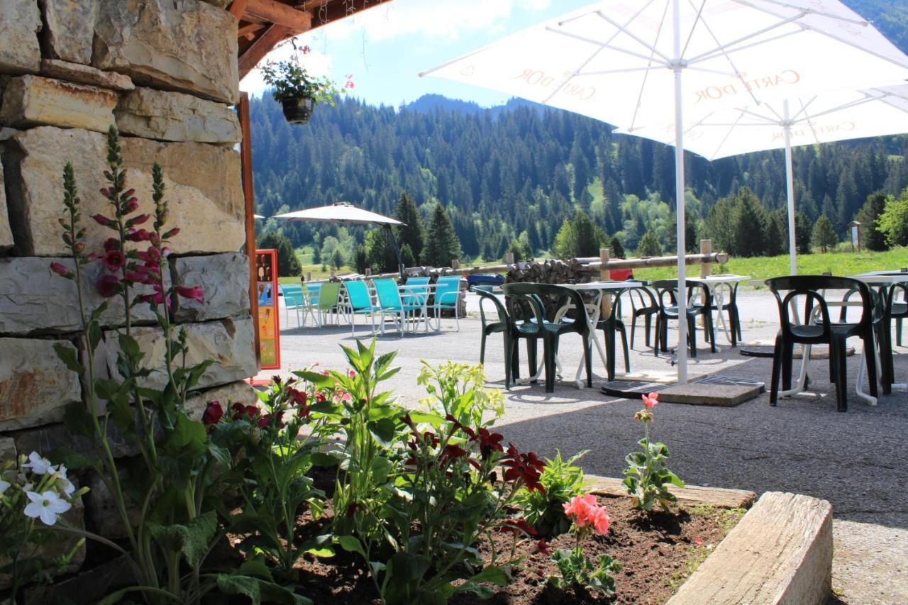 Chalet Hotel Vaccapark Le Praz de Lys Buitenkant foto