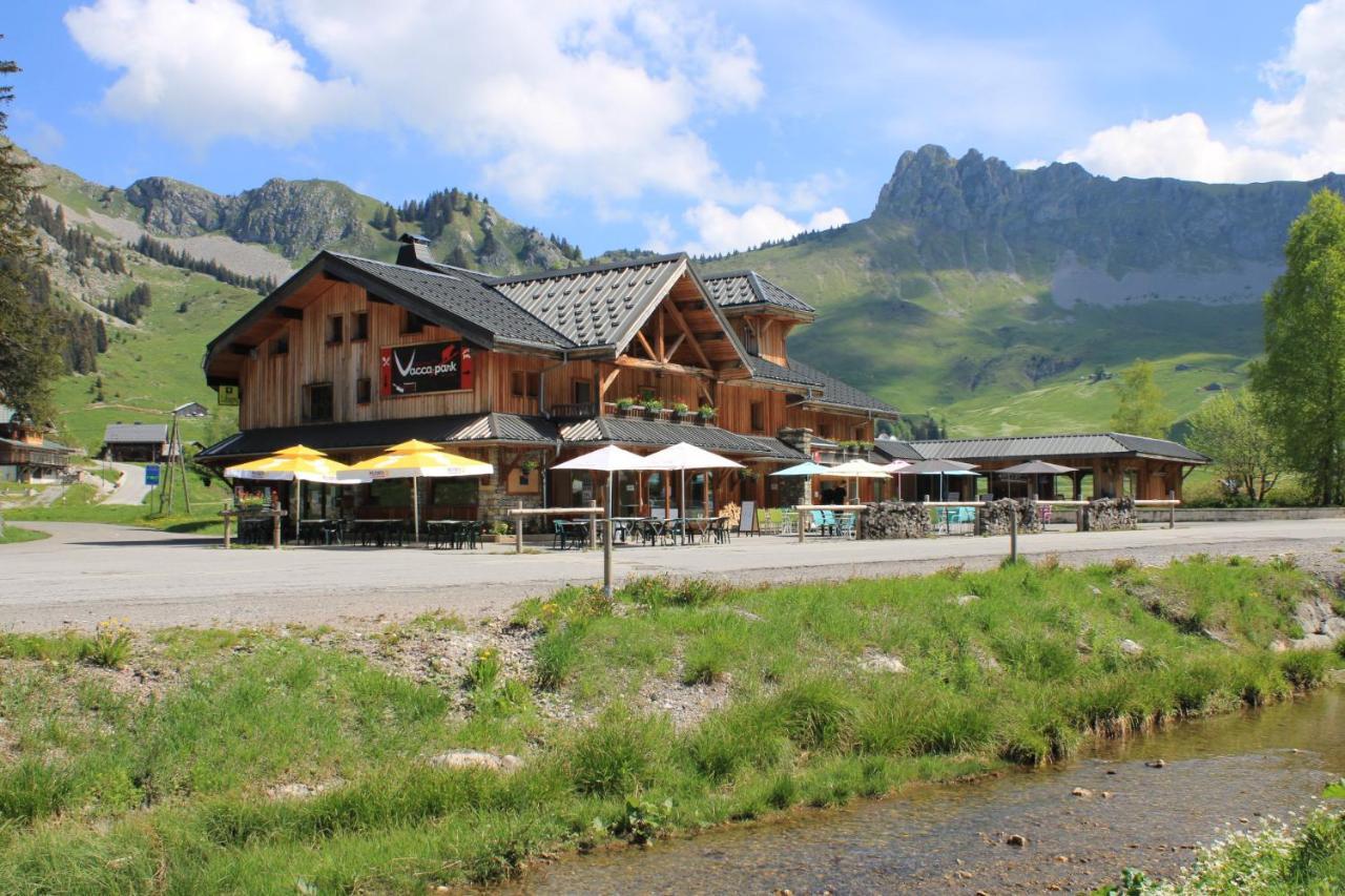 Chalet Hotel Vaccapark Le Praz de Lys Buitenkant foto