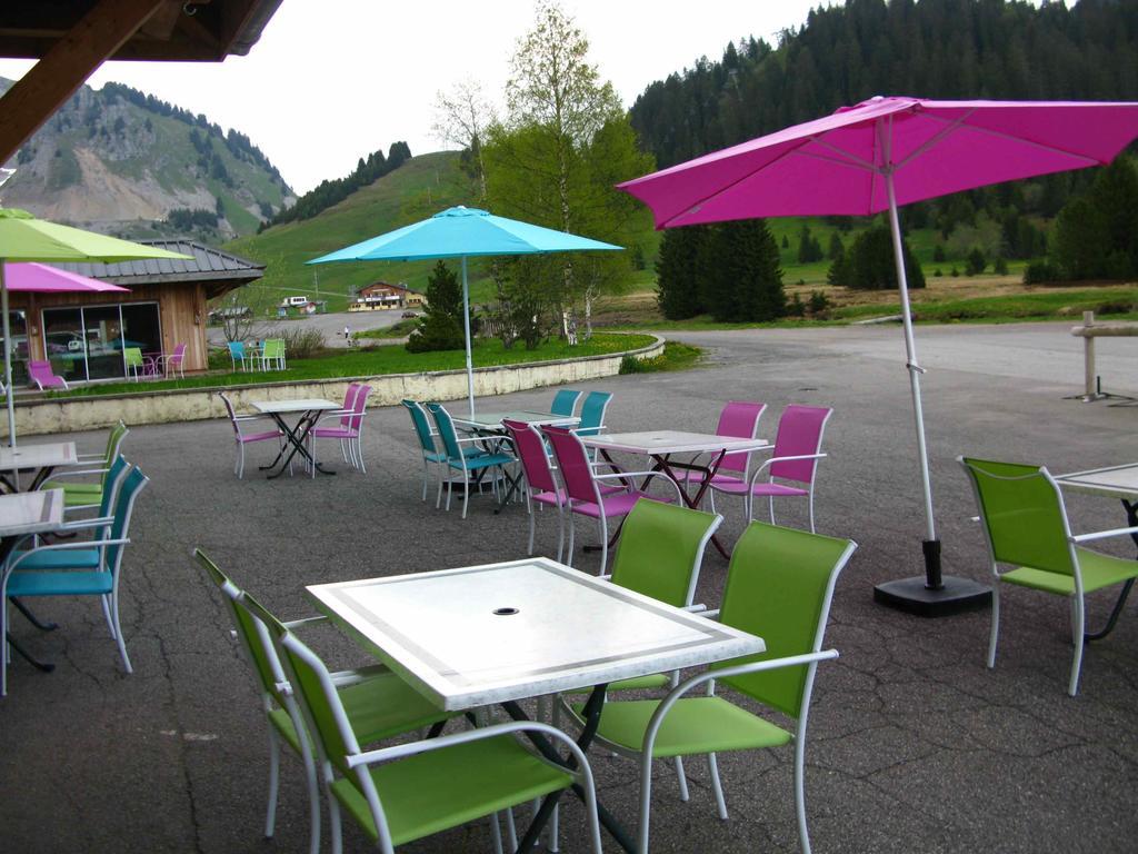 Chalet Hotel Vaccapark Le Praz de Lys Buitenkant foto