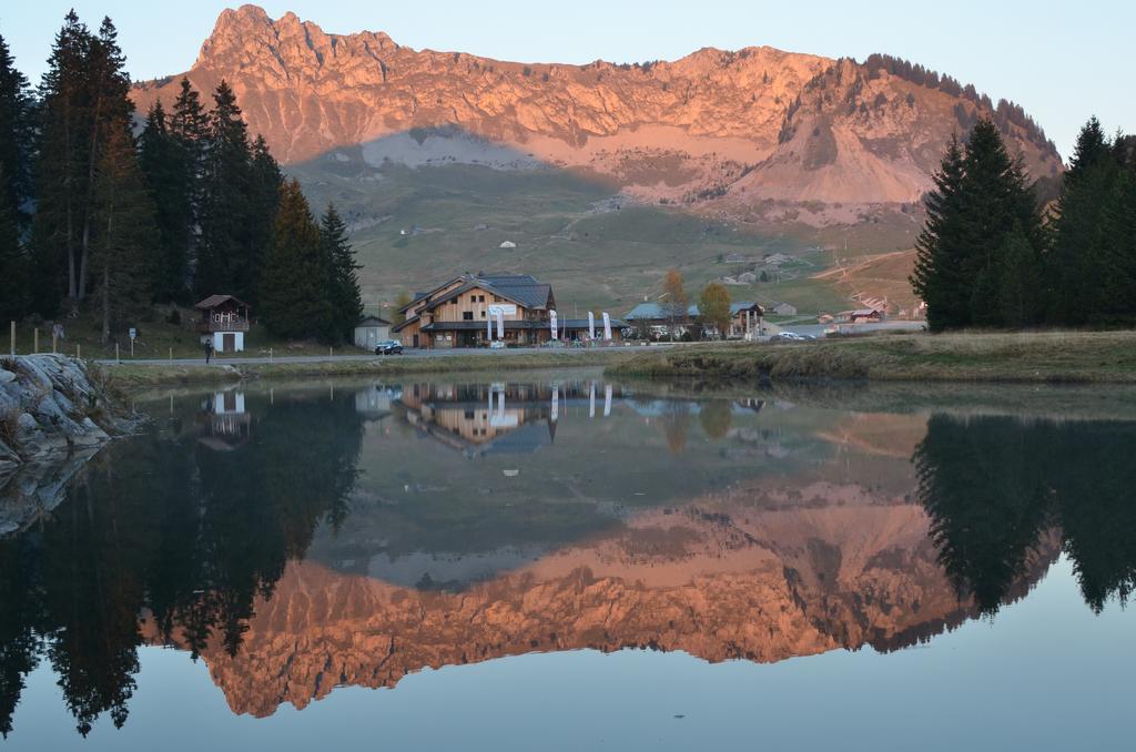 Chalet Hotel Vaccapark Le Praz de Lys Buitenkant foto